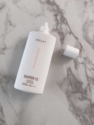 쥴라이Jullai 슈퍼 12 바운스 선 플루이드 SPF50+ PA++++ — 4.5점을 준 리뷰어가 2019년 7월 올린 사용 사진