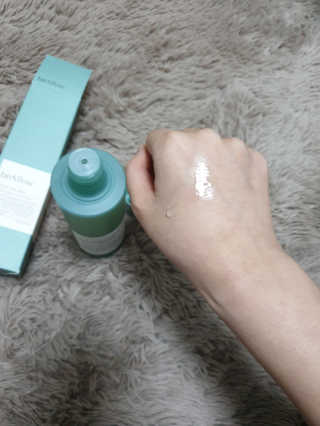 입큰뉴욕 비얼라우 제주 곰솔잎 맑은 에센스 — 3.5점을 준 리뷰어가 2020년 1월 올린 사용 사진