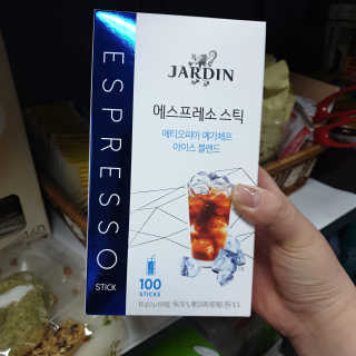(주)쟈뎅 [쟈뎅] 에스프레소스틱 아이스블렌드 — 5점을 준 리뷰어가 2019년 5월 올린 사용 사진