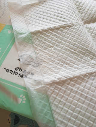 페츠모아 냄새잡는 요술배변패드 — 5점을 준 리뷰어가 2020년 3월 올린 사용 사진