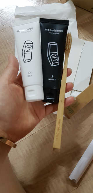 [모놀로그] 안심치약 + 대나무칫솔  세트 — 4점을 준 리뷰어가 2019년 3월 올린 사용 사진