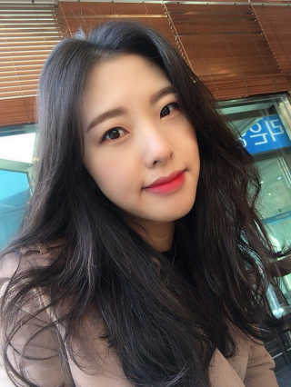 [블랙루즈] 에어 핏 벨벳틴트 시즌1 7종 중 택1+랜덤1 — 4.83점을 준 리뷰어가 2018년 11월 올린 사용 사진