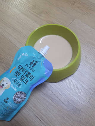 닥터할리펫밀크 8종 — 5점을 준 리뷰어가 2019년 10월 올린 사용 사진