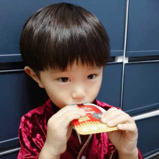 한삼근 블랙라벨 CJ헬스케어 한삼근 키즈 면역대장 2단계 — 5점을 준 리뷰어가 2019년 10월 올린 사용 사진