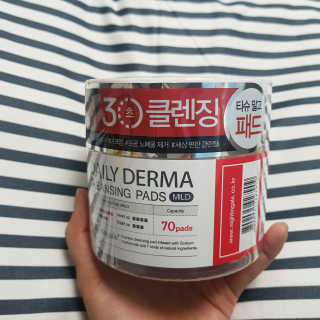 나이팅게일 데일리 더마 클렌징패드 마일드 — 5점을 준 리뷰어가 2018년 12월 올린 사용 사진