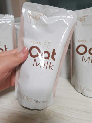 순오트밀크, soon oat milk — 4.67점을 준 리뷰어가 2018년 11월 올린 사용 사진