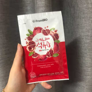 프롬바이오 오직 석류만 [그대로100 석류즙] 하루 1포로 건강하게 — 5점을 준 리뷰어가 2019년 10월 올린 사용 사진
