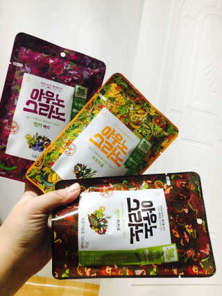 아우노그라노 오리지날, 진짜 베리, 진짜 카카오 — 5점을 준 리뷰어가 2018년 1월 올린 사용 사진