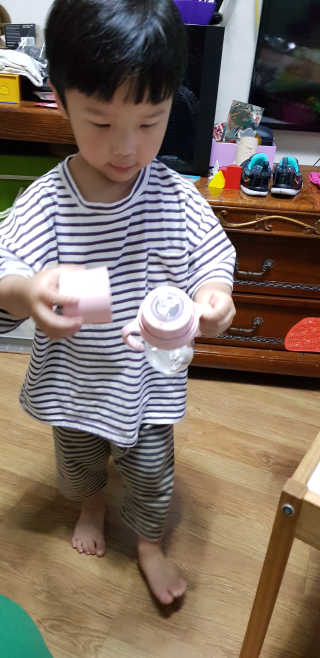 비비또 트라이탄 추빨대컵 — 4점을 준 리뷰어가 2019년 7월 올린 사용 사진
