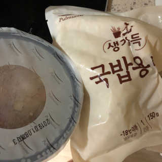 [풀무원] 사골곰탕국밥 황태해장국밥 — 5점을 준 리뷰어가 2018년 6월 올린 사용 사진