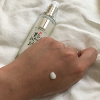Dr.메디션 본래의 피부로 되돌려주는 리턴미백에센스 — 3.67점을 준 리뷰어가 2018년 9월 올린 사용 사진