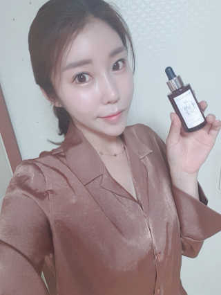 보타니티 [홍]조[진]정[결]케어 플라본 세럼 — 5점을 준 리뷰어가 2018년 5월 올린 사용 사진
