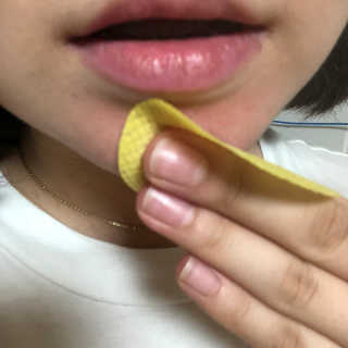 쏘내추럴 샤이닝 페이스 필링 패드 — 3.83점을 준 리뷰어가 2018년 8월 올린 사용 사진