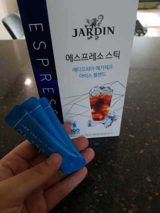 (주)쟈뎅 [쟈뎅] 에스프레소스틱 아이스블렌드 — 5점을 준 리뷰어가 2019년 5월 올린 사용 사진