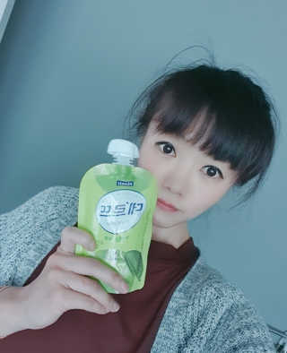 데르뜨 떠먹는 과일 3종, 짜먹는 과일 2종 총 10개 체험 — 5점을 준 리뷰어가 2020년 3월 올린 사용 사진