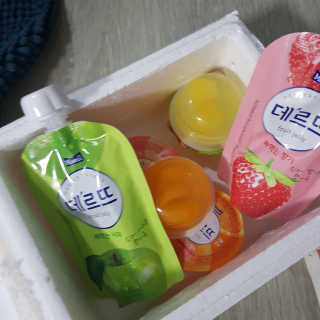 데르뜨 떠먹는 과일 3종, 짜먹는 과일 2종 총 10개 체험 — 3.5점을 준 리뷰어가 2020년 3월 올린 사용 사진