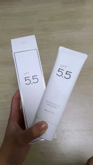 포므시 스노우화이트클렌징폼pH5.5 — 5점을 준 리뷰어가 2019년 8월 올린 사용 사진