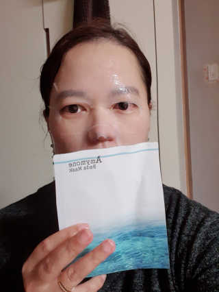 고보습에 화이트닝 아미모네 바다마스크팩 10매입 — 5점을 준 리뷰어가 2019년 10월 올린 사용 사진