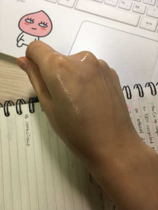 벤튼 스네일비 하이콘텐트 에센스 — 4.5점을 준 리뷰어가 2018년 4월 올린 사용 사진