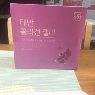 네츄럴굿띵스 태반 콜라겐 젤리 15포 — 4.83점을 준 리뷰어가 2018년 11월 올린 사용 사진