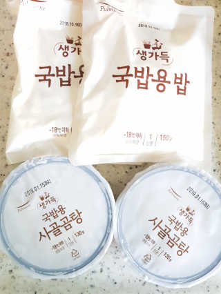 [풀무원] 사골곰탕국밥 황태해장국밥 — 3.83점을 준 리뷰어가 2018년 6월 올린 사용 사진