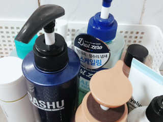 다슈코리아 다슈 데일리 단백질 한방 두피 골드 샴푸 500ml — 4점을 준 리뷰어가 2020년 3월 올린 사용 사진