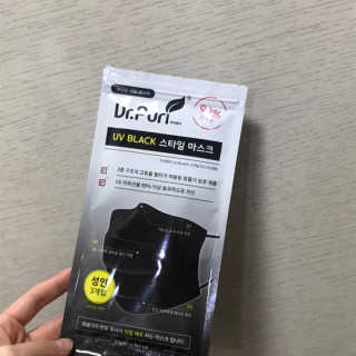 [닥터퓨리] 소프트터치 건강 + UV 블랙스타일 마스크 — 5점을 준 리뷰어가 2019년 4월 올린 사용 사진