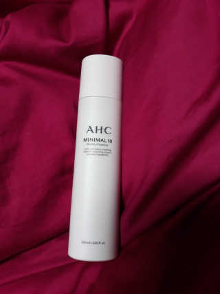 AHC 에이 에이치 씨 미니멀 10 워터리 에센스 — 5점을 준 리뷰어가 2018년 12월 올린 사용 사진