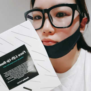 어웨이크어슬립 어슬립 페이스 리프트업 밴드 — 3.67점을 준 리뷰어가 2018년 5월 올린 사용 사진