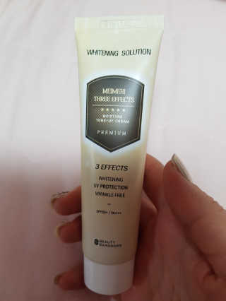 메이메리 쓰리이펙츠 모이스처 톤업크림 50ml — 5점을 준 리뷰어가 2019년 11월 올린 사용 사진