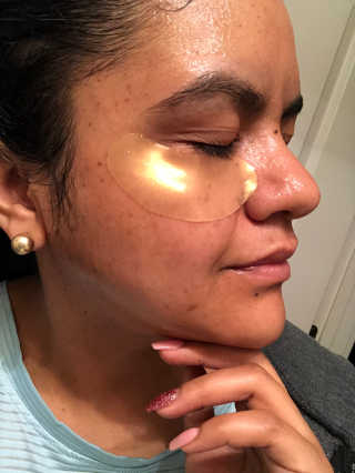 SNP Active Seal Hyalon Moist, 골드 콜라겐 눈 패치 — 5점을 준 리뷰어가 2019년 3월 올린 사용 사진