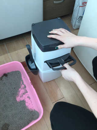 펫토리아 이중밀폐 고양이분변통 리터락커2 본품 — 5점을 준 리뷰어가 2018년 12월 올린 사용 사진