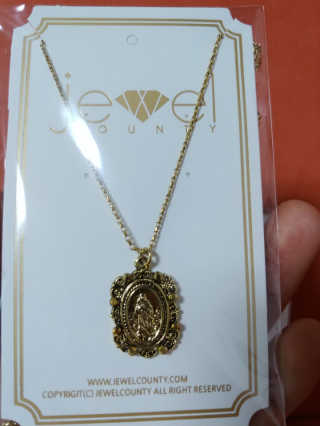 쥬얼카운티 92.5 Silver Byzantine Coin Pendant Necklace — 5점을 준 리뷰어가 2018년 11월 올린 사용 사진