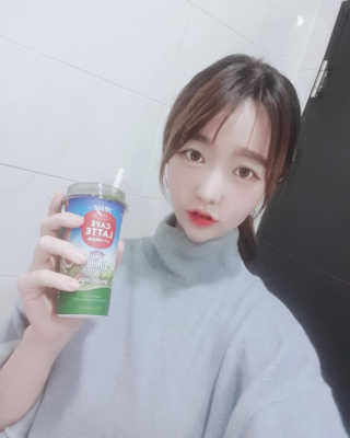 마이카페라떼 말차 아몬드브리즈 7개입 — 5점을 준 리뷰어가 2019년 11월 올린 사용 사진