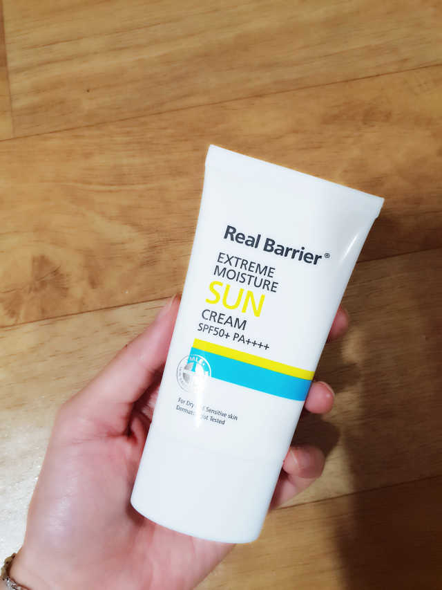 리얼베리어 익스트림 모이스처 선크림 SPF50+ PA++++ 리뷰 사진
