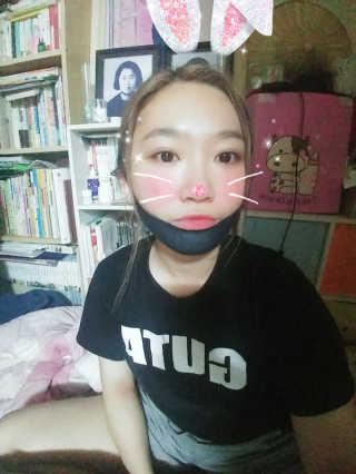 어웨이크어슬립 어슬립 페이스 리프트업 밴드 — 3.83점을 준 리뷰어가 2018년 5월 올린 사용 사진