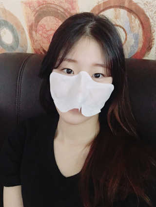 23years old 에어레이닉 포어 마스크 — 4점을 준 리뷰어가 2018년 4월 올린 사용 사진
