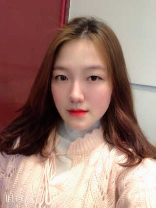 지고트 로맨틱 키스 립스틱 — 5점을 준 리뷰어가 2019년 1월 올린 사용 사진