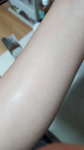 보타니티 [홍]조[진]정[결]케어 플라본 세럼 — 4.67점을 준 리뷰어가 2018년 5월 올린 사용 사진