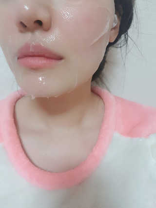 웰더마 사파이어 콜라겐 임팩트 에센셜 마스크 — 4점을 준 리뷰어가 2019년 4월 올린 사용 사진