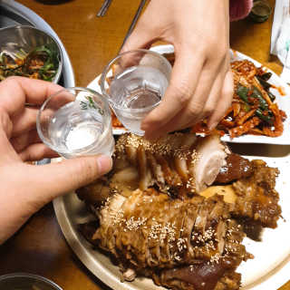 [동네맛집족발] 4개 족발 중 택1 — 4.5점을 준 리뷰어가 2020년 1월 올린 사용 사진