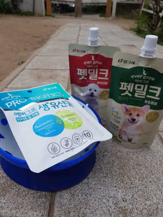 [빙그레] 에버그로 생유산균 1봉（10포입）+펫밀크2팩 — 5점을 준 리뷰어가 2019년 5월 올린 사용 사진
