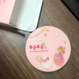미팩토리 뿌숭뿌숭팩트 + 퍼프 2개 추가 증정 — 3점을 준 리뷰어가 2019년 3월 올린 사용 사진