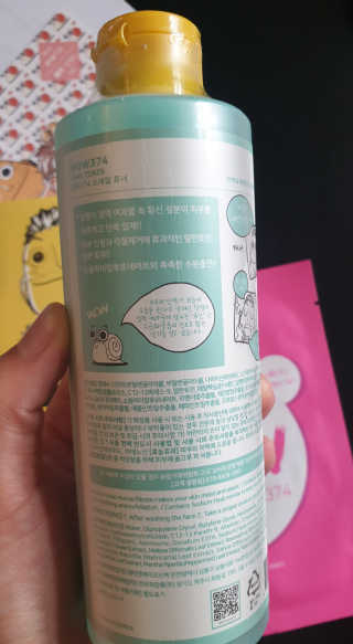 온가족 수분뿜뿜 노랑뚜껑 재주꾼 와우374 스네일토너 — 5점을 준 리뷰어가 2019년 12월 올린 사용 사진