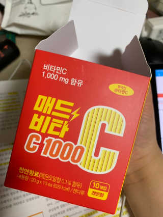매드비타C 1000 — 5점을 준 리뷰어가 2019년 4월 올린 사용 사진