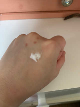 지고트 산양유 화이트닝 크림 70ml — 5점을 준 리뷰어가 2019년 5월 올린 사용 사진