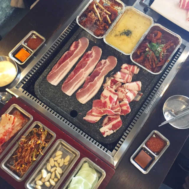 [꽃돼지갤러리_홍대점]꽃갤한상 2인 식사권 리뷰 사진