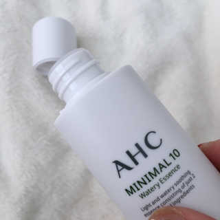 AHC 에이 에이치 씨 미니멀 10 워터리 에센스 — 5점을 준 리뷰어가 2018년 12월 올린 사용 사진
