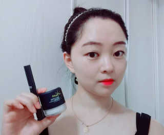 터치인솔 워터프루프와 자외선 철벽방어 바캉스 메이크업 세트 — 4.33점을 준 리뷰어가 2018년 7월 올린 사용 사진