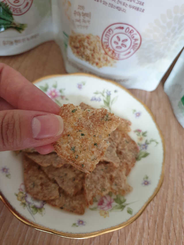 바삭 유기농 현미 누룽지 크래커 3종 리뷰 사진